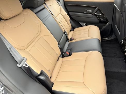 New 2026 Land Rover Range Rover Sport Dynamic SE AWD/4WD image 13