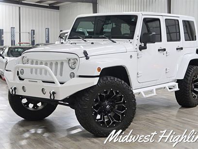 Used 2017 Jeep Wrangler Unlimited Sahara w/ Connectivity Group