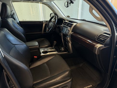 Used 2018 Toyota 4Runner Limited AWD/4WD image 7