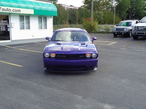 Used 2013 Dodge Challenger SRT8 Core image 11