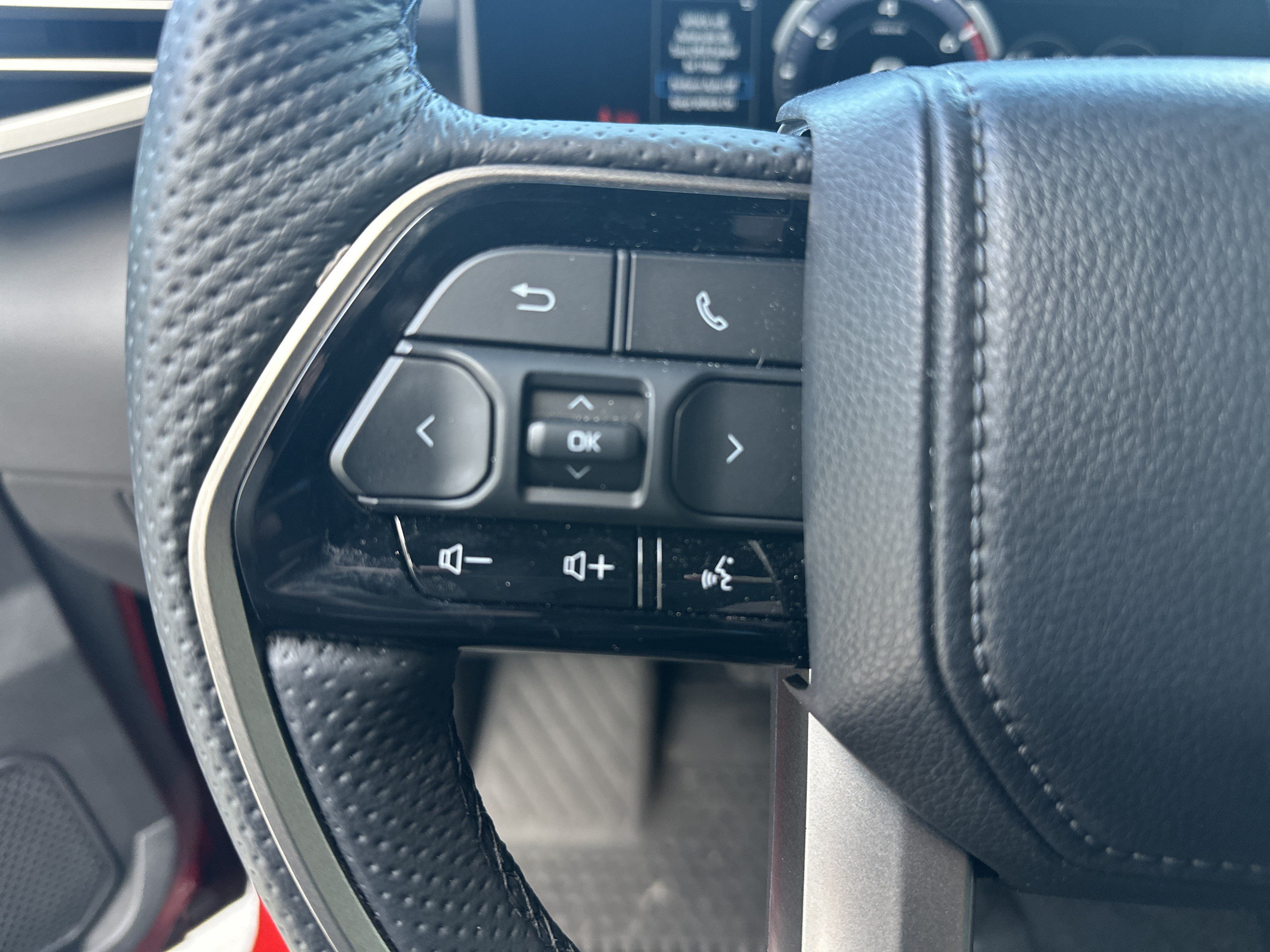 Used 2026 Toyota Tundra Platinum AWD/4WD image 18