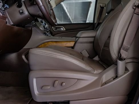 Used 2020 GMC Yukon Denali w/ Denali Ultimate Package image 31