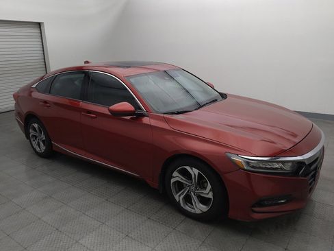 Used 2018 Honda Accord EX image 11