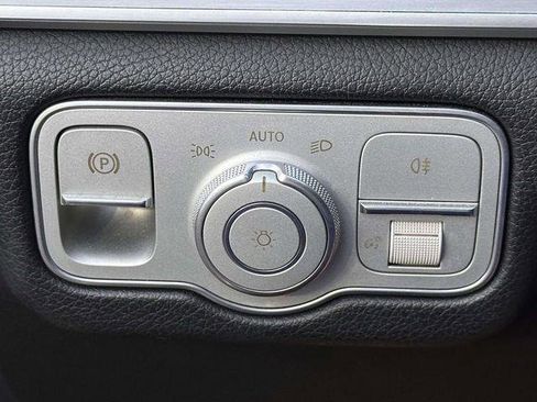 Used 2024 Mercedes-Benz GLE 450e 4MATIC image 21