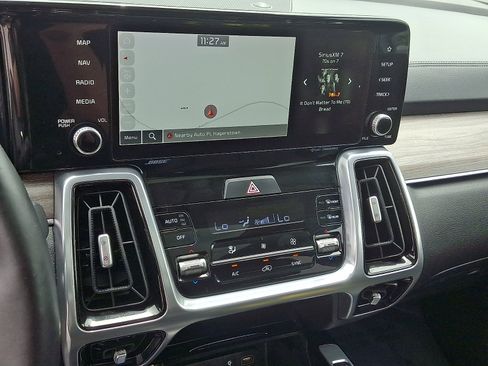 Used 2023 Kia Sorento SX Prestige AWD/4WD image 17