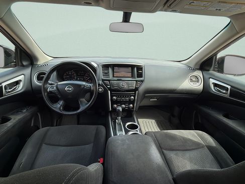 Used 2014 Nissan Pathfinder SV AWD/4WD image 9