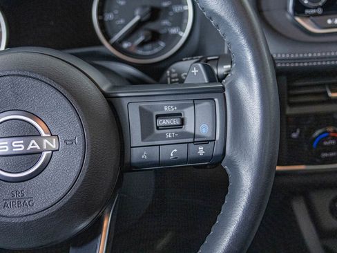 Used 2024 Nissan Rogue SV w/ SV Premium Package image 33