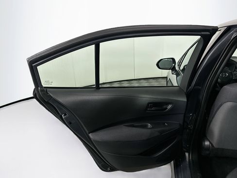 Used 2025 Toyota Corolla LE image 24