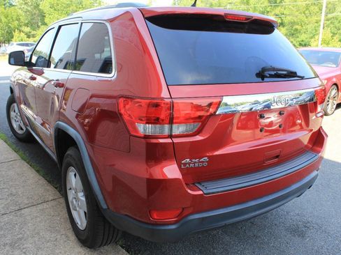 Used 2011 Jeep Grand Cherokee Laredo image 7