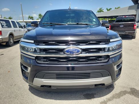 Used 2023 Ford Expedition Max Limited AWD/4WD image 2