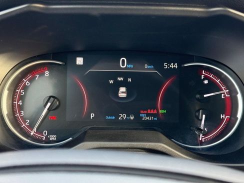 Used 2025 Toyota RAV4 XLE image 19