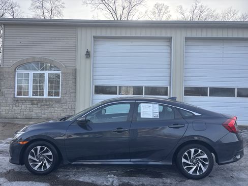 Used 2017 Honda Civic EX image 8