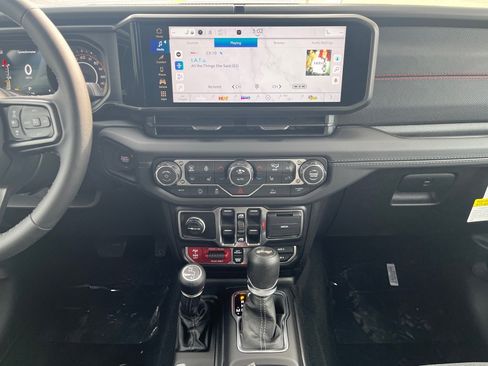 New 2026 Jeep Wrangler Unlimited Rubicon image 13