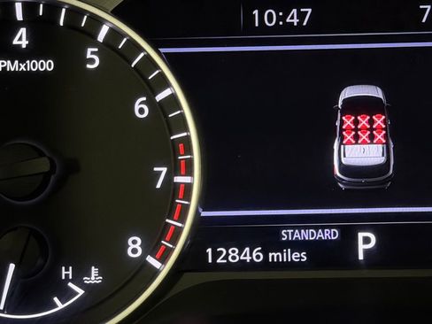 Used 2023 Nissan Pathfinder SL image 18