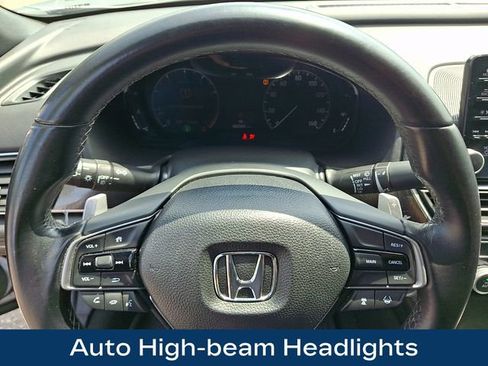 Used 2018 Honda Accord Sport image 4