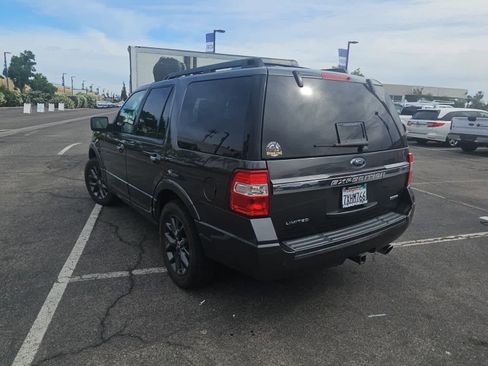 Used 2017 Ford Expedition Limited w/ Equipment Group 301A AWD/4WD image 6