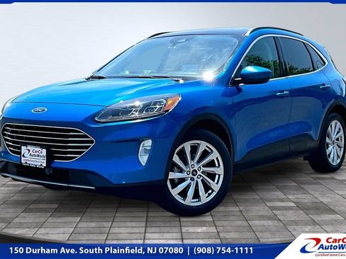 Used 2021 Ford Escape Titanium w/ Titanium Elite Package AWD/4WD image 1