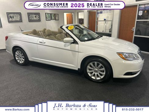 Used 2011 Chrysler 200 Touring w/ Cold Weather Group image 1