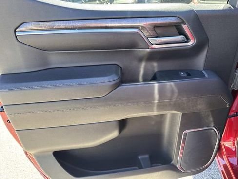 Used 2022 Chevrolet Silverado 1500 LTZ image 11