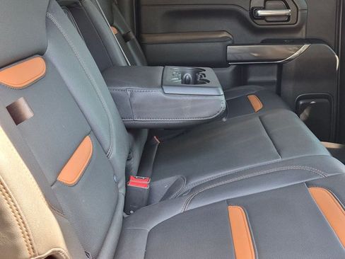 Used 2023 GMC Sierra 2500 AT4 AWD/4WD image 19