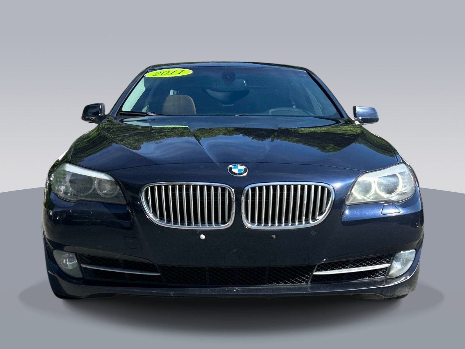 Used 2011 BMW 550i xDrive Sedan AWD/4WD image 8