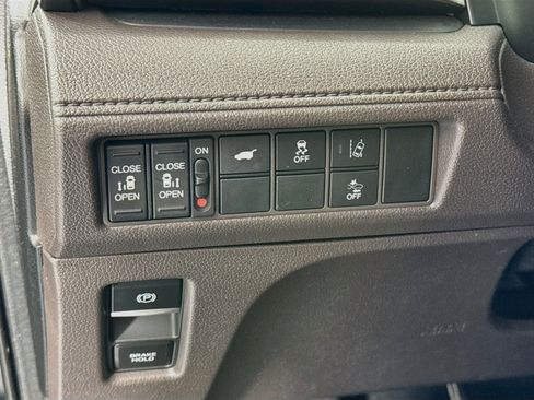Certified 2018 Honda Odyssey EX-L image 10
