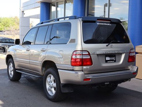 Used 2005 Toyota Land Cruiser AWD/4WD image 4