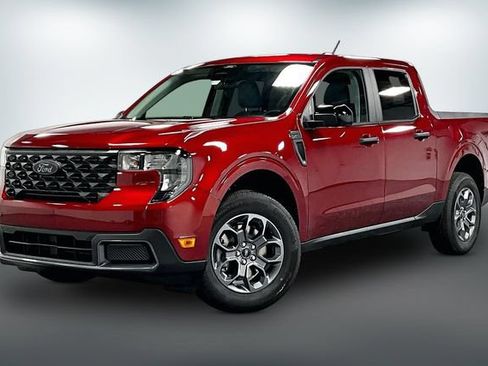New 2026 Ford Maverick XLT w/ Equipment Group 301A AWD/4WD image 2