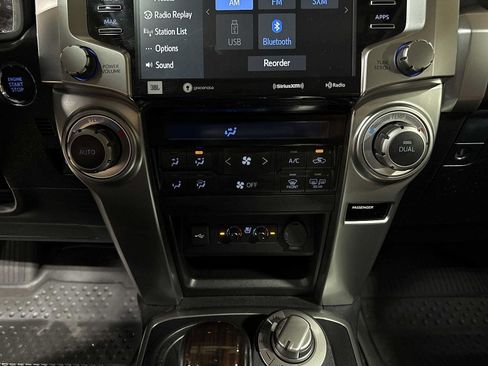 Used 2023 Toyota 4Runner Limited AWD/4WD image 23