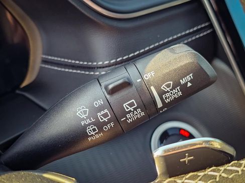 New 2025 Jeep Grand Cherokee L Altitude image 18