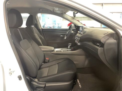 Used 2025 Nissan Sentra SV w/ All-Weather Package image 18