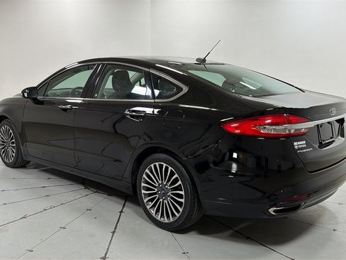 Used 2017 Ford Fusion SE image 7