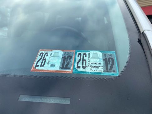 Used 2012 Toyota Sienna Limited w/ Premium Pkg image 39