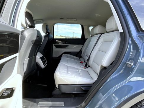 New 2026 Lincoln Nautilus Premier image 11