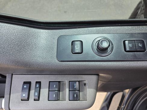 Used 2011 Ford F250 Lariat w/ FX4 4X4 Off-Road Pkg image 22