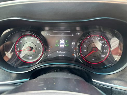 Used 2017 Dodge Charger R/T RWD image 37