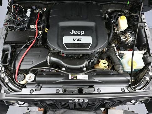 Used 2014 Jeep Wrangler Unlimited Sport w/ Quick Order Package 24S image 46