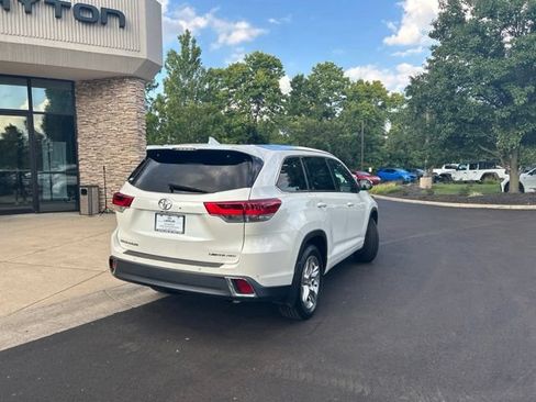 Used 2018 Toyota Highlander Limited AWD/4WD image 7