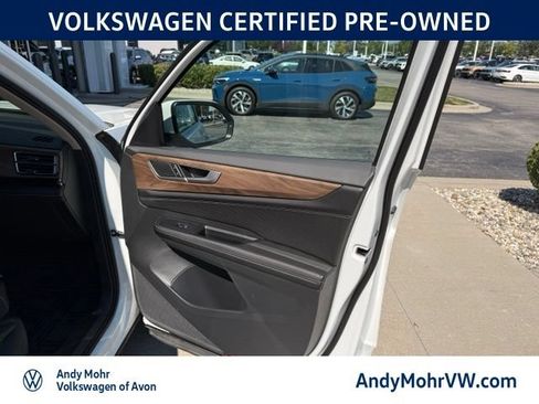 Used 2026 Volkswagen Atlas SE AWD/4WD image 17