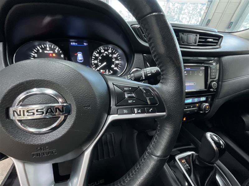 Used 2020 Nissan Rogue SV FWD image 20