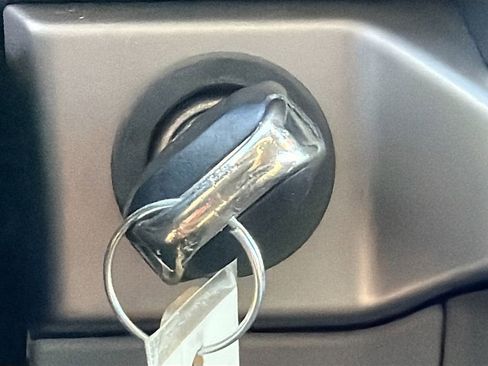 Used 2024 Ford F150 XLT w/ Mobile Office Package image 33