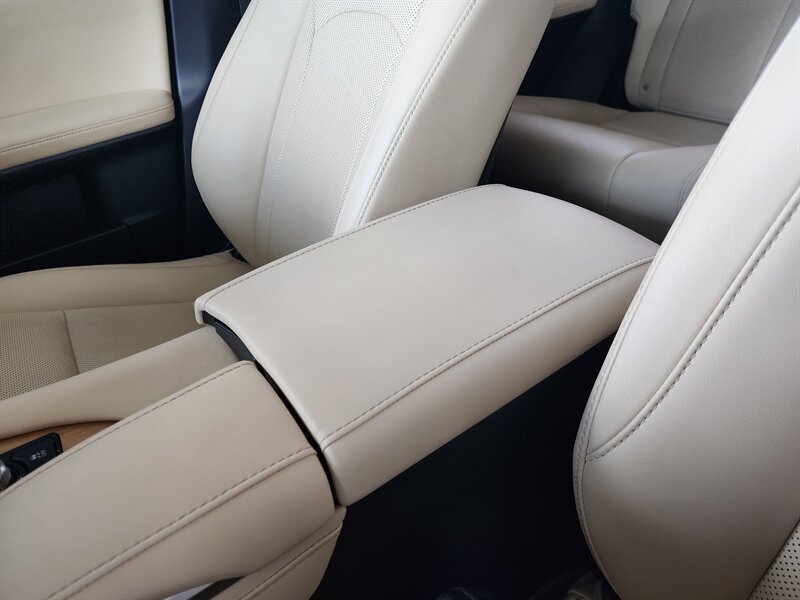 Used 2021 Lexus RX 450hL AWD w/ Premium Package image 62