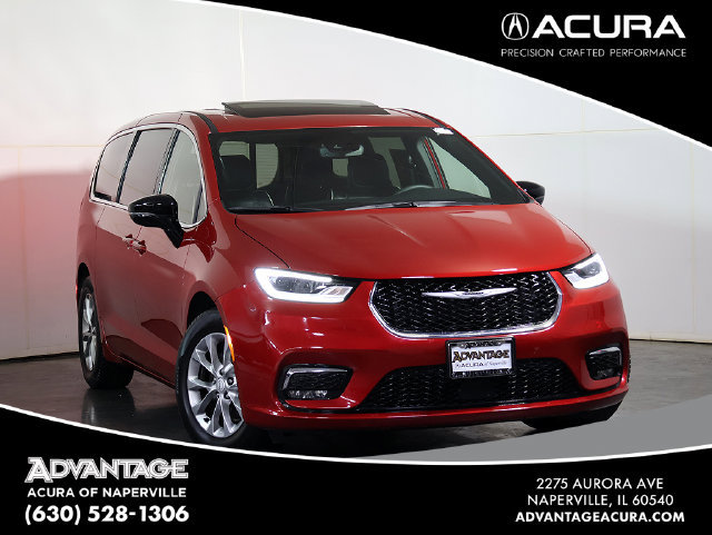 Used 2026 Chrysler Pacifica Limited FWD image 1