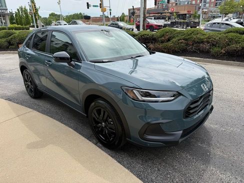 New 2026 Honda HR-V Sport image 4