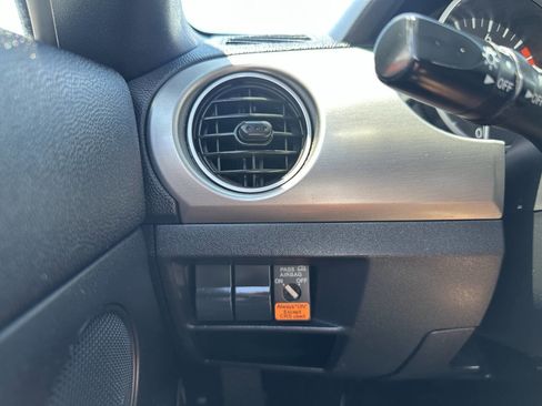 Used 2009 MAZDA MX-5 Miata Grand Touring image 21