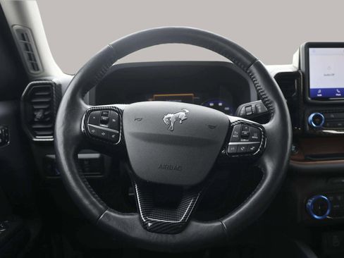 Used 2023 Ford Bronco Sport Outer Banks w/ Tech Package image 22