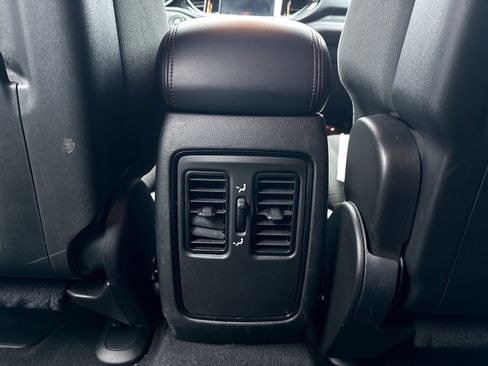 Used 2023 Dodge Durango GT w/ Blacktop Package image 18