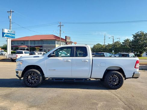 Used 2020 RAM 1500 Big Horn RWD image 3