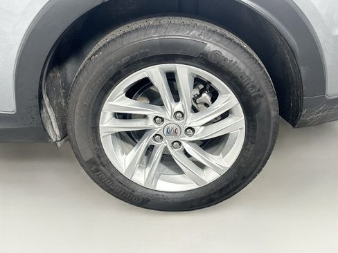 Used 2025 Buick Envista Preferred image 11