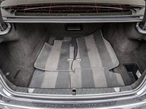 Used 2019 BMW 740i w/ M Sport Package RWD image 11